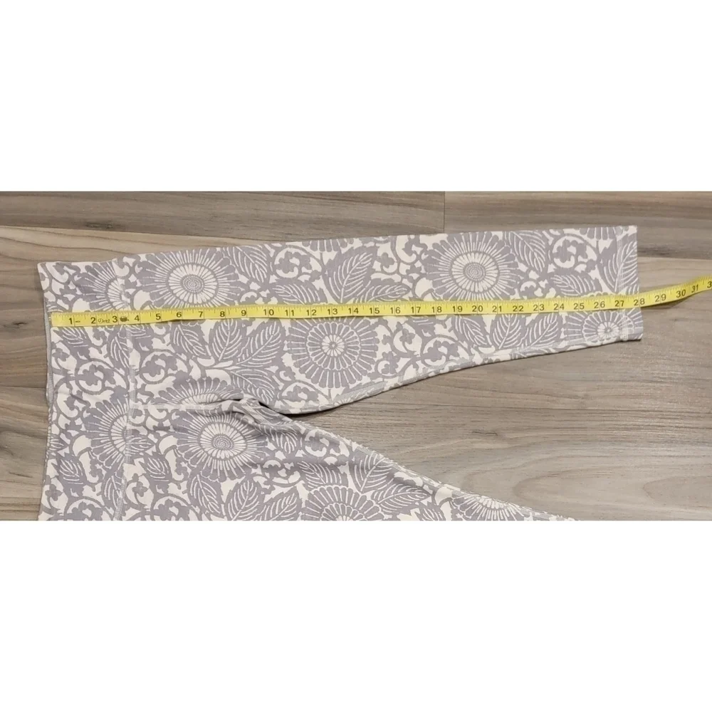 Lululemon Cropped Leggings